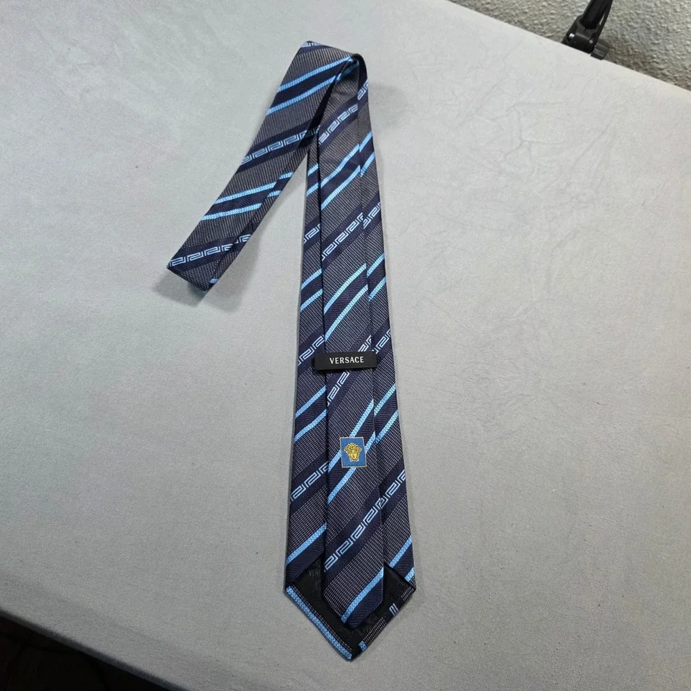 Versace Mens Silk Tie Navy Blue Light Blue Striped Greek Key‎ Medusa Head Italy
